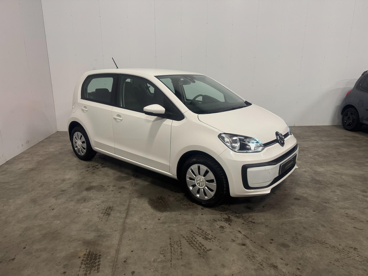 Volkswagen Up! - 1.0 BMT move up! 2019 Autotrust garantie 6 maand - AutoWereld.nl