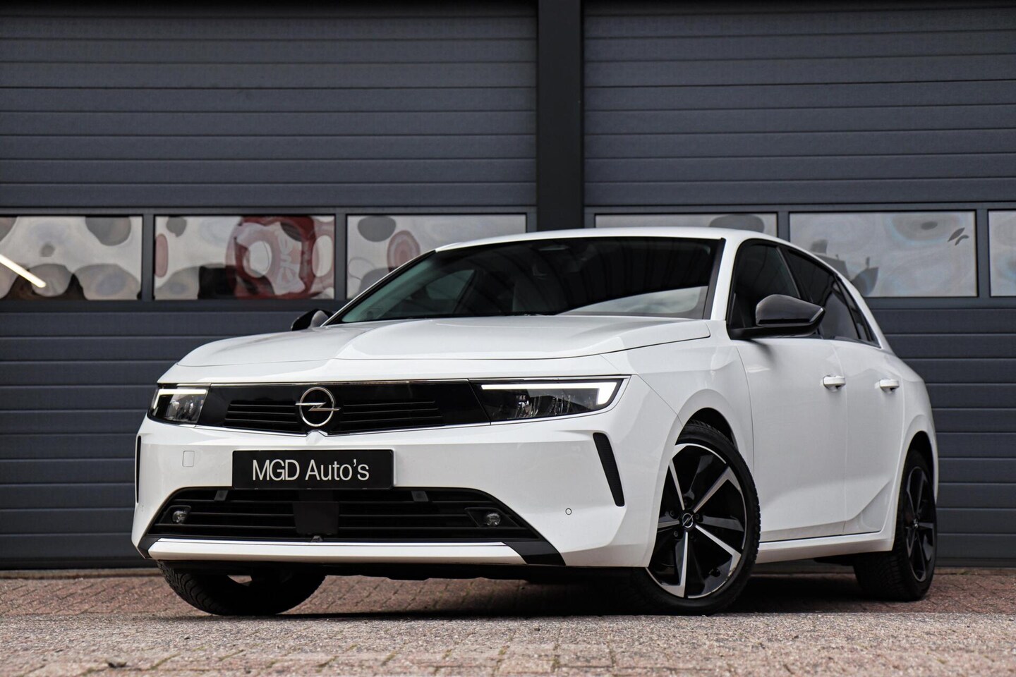 Opel Astra - 1.2 Turbo Elegance /LED/CARPLAY/CAMERA/KEYLESS/ACC/VIRTUAL! - AutoWereld.nl