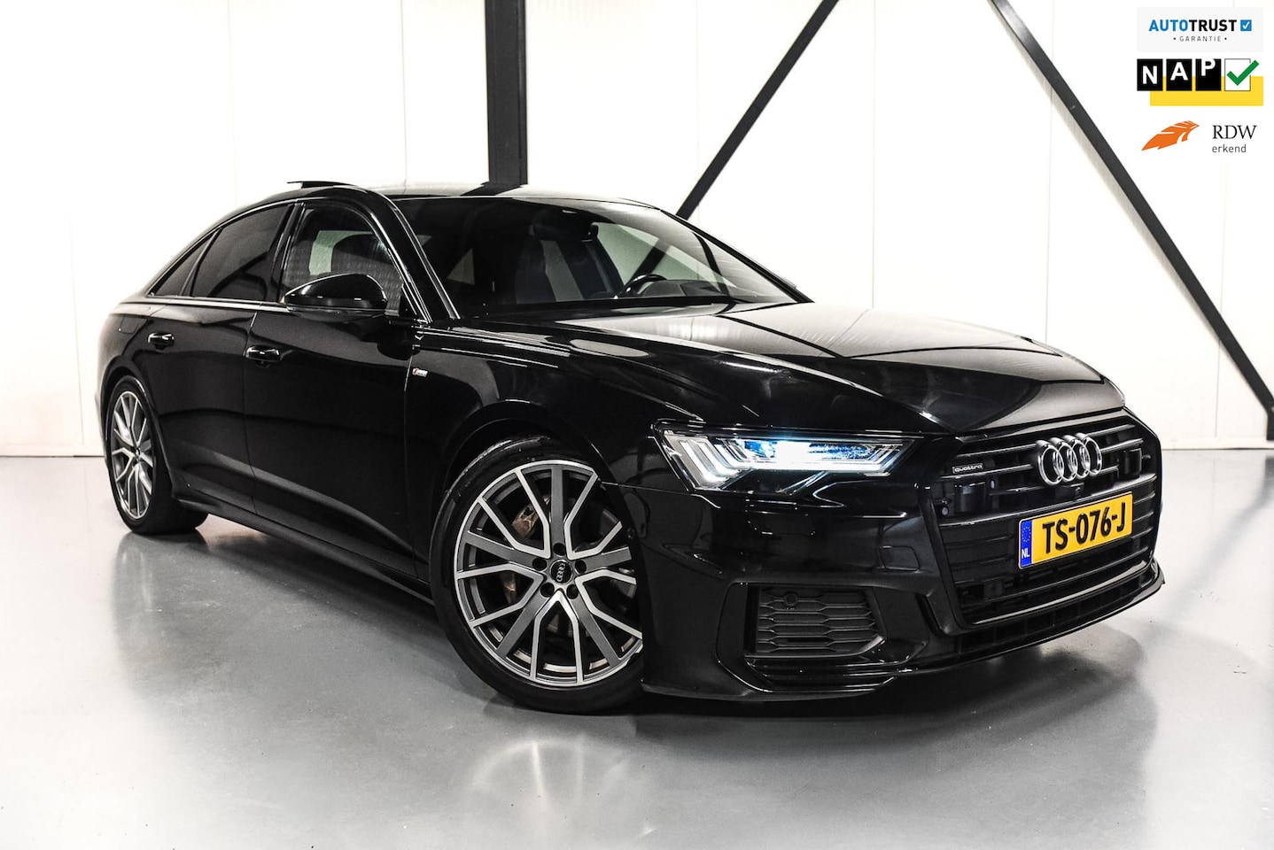 Audi A6 Limousine - 50 TDI Quattro 3 x S-Line | PANO | Softclose | HUD | BOMVOL! | NAP | - AutoWereld.nl