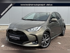 Toyota Yaris - 1.5 Hybrid 130 Executive Stoel- & Stuur verwarming, HUD, Dodehoek detectie, Parkeersensore