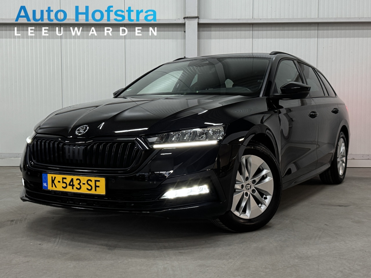 Skoda Octavia Combi - 1.0 e-TSI Sport Business AUTOMAAT LED NAVI CLIMA PDC LMV - AutoWereld.nl
