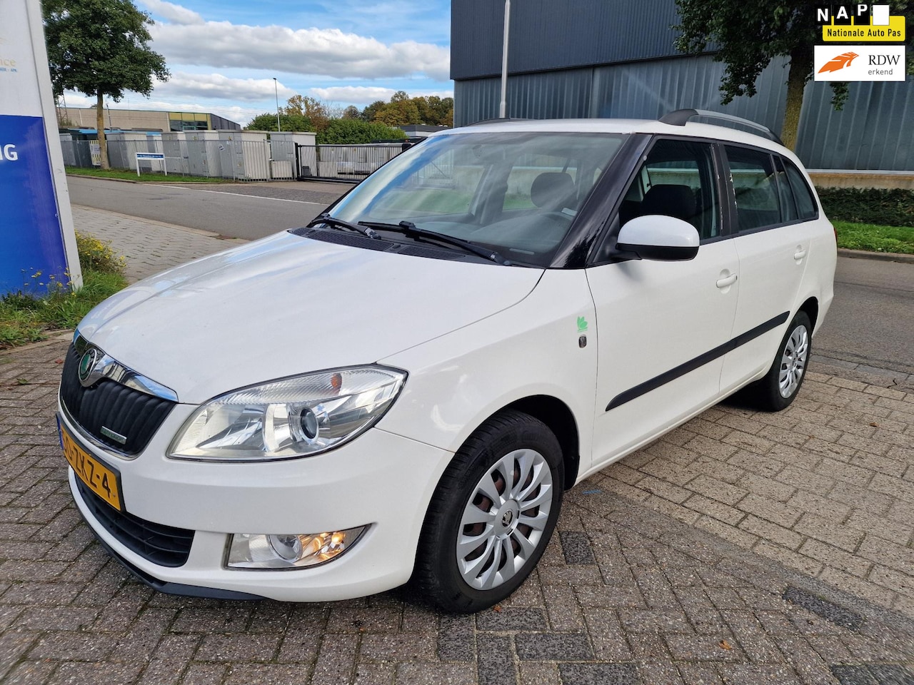 Skoda Fabia Combi - 1.2 TDI Greenline Businessline 1.2 TDI Greenline Businessline, Apk, Nap, Zeer netjes, Inruil mogelijk. - AutoWereld.nl