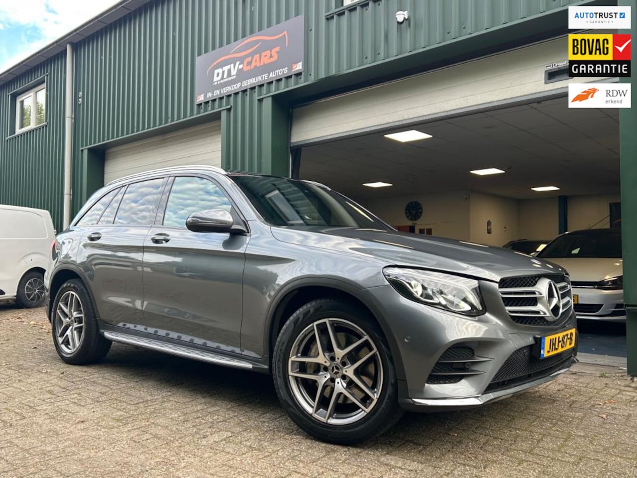 Mercedes-Benz GLC-klasse - 250 4MATIC Business Solution AMG 250 4MATIC Business Solution AMG Pano - AutoWereld.nl