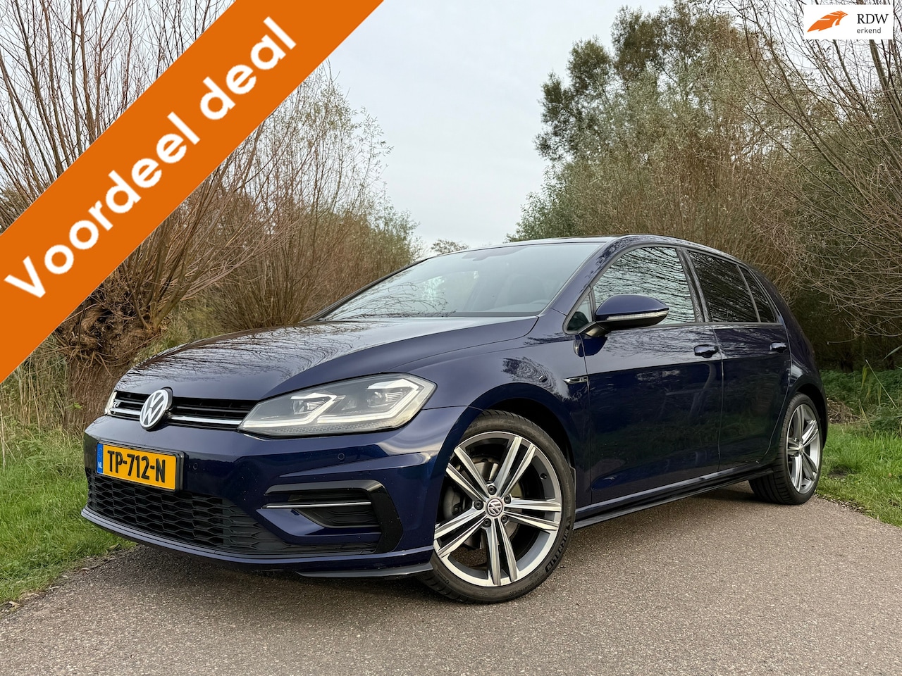 Volkswagen Golf - 1.5 TSI Highline Business R Automaat | Panoramadak | Camera | Apple CarPlay/Android Auto | - AutoWereld.nl