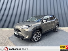 Toyota Yaris Cross - 1.5 Hybrid Executive / Bi tone | Oxide brons | Pano dak | Afnm. Trekhaak | 10 jr GARANTIE