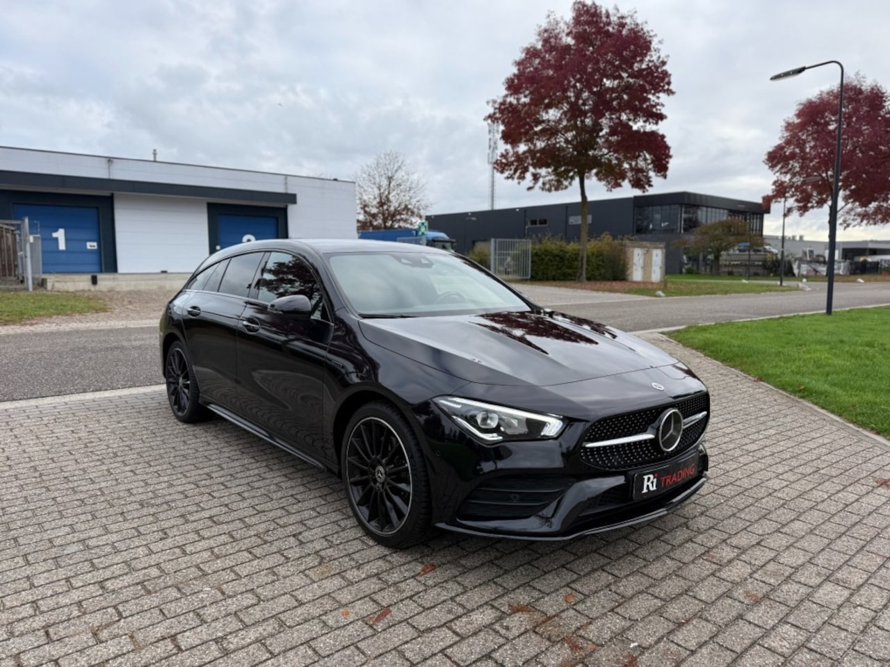 Mercedes-Benz CLA-Klasse - e AMG Distronic Plus Night - AutoWereld.nl