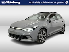 Volkswagen Golf - 1.4 eHybrid Style / AUTOMAAT/ PANO/ ELEKTR. STOEL/ ADAPT. CRUISE/ MATRIX/ 18" LMV/ APP-CON