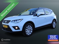 SEAT Arona - 1.0 TSI Business Intense, Camera, Voor + achter PDC, Adaptieve Cruise, App connect, 17 inc