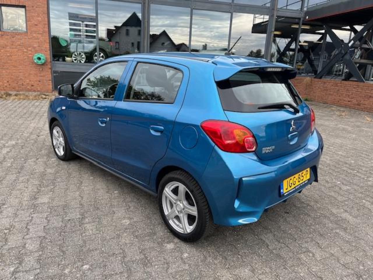 Mitsubishi Space Star - 1.2 Cool+ 1.2 cool+, nwe allseason banden , 1 jaar Bovag