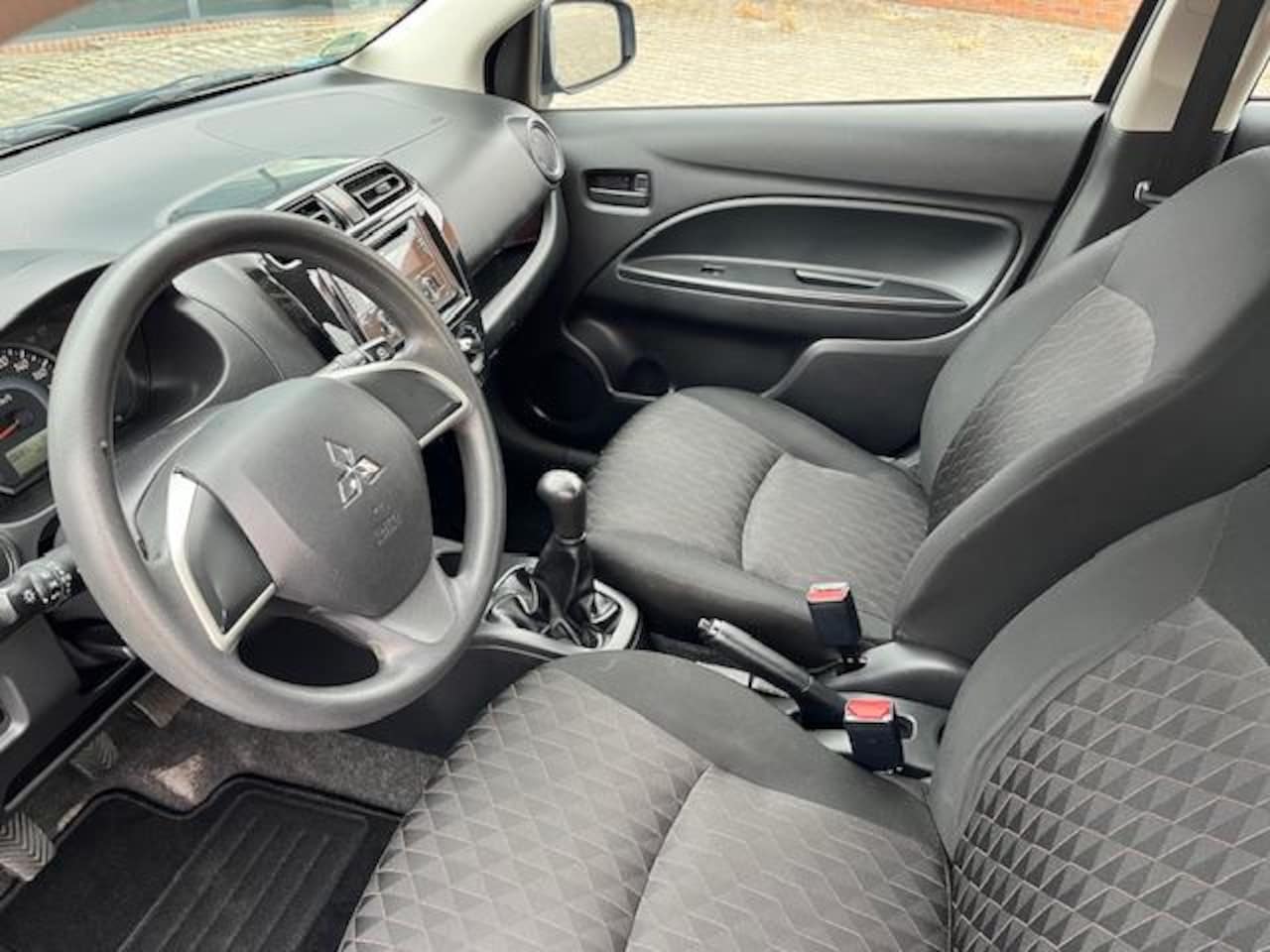 Mitsubishi Space Star - 1.2 Cool+ 1.2 cool+, nwe allseason banden , 1 jaar Bovag