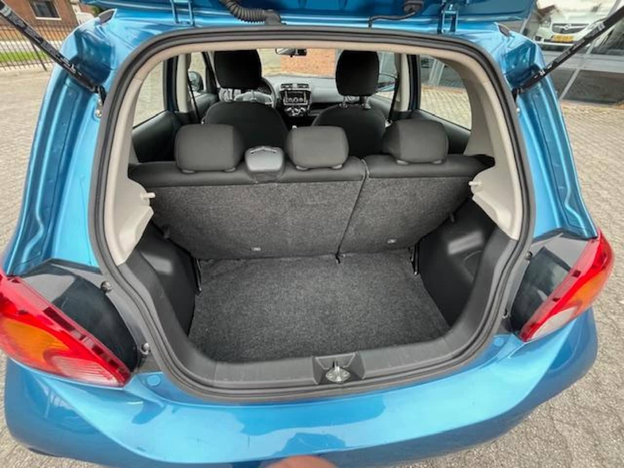 Mitsubishi Space Star - 1.2 Cool+ 1.2 cool+, nwe allseason banden , 1 jaar Bovag