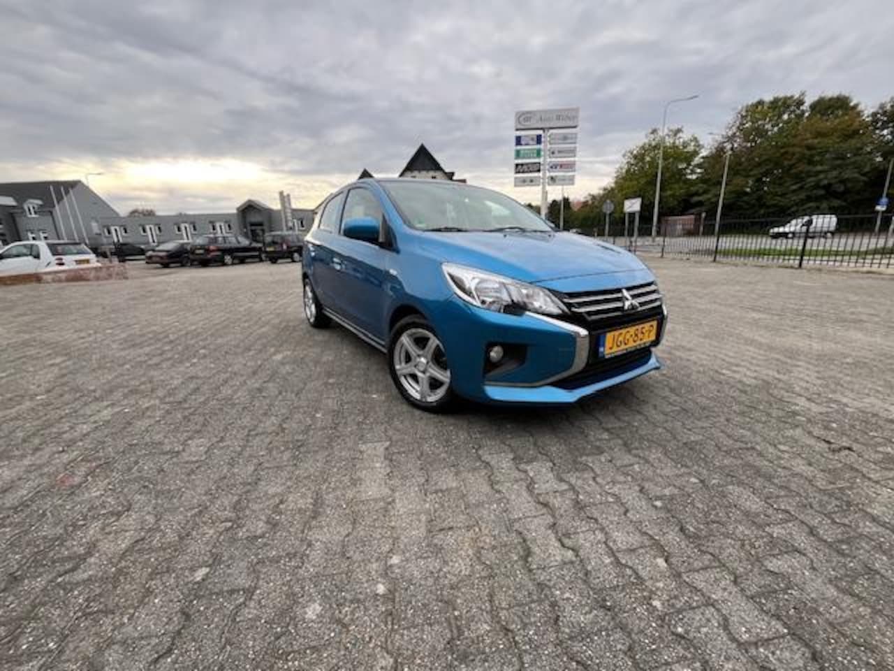 Mitsubishi Space Star - 1.2 Cool+ 1.2 cool+, nwe allseason banden , 1 jaar Bovag