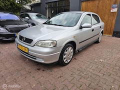 Opel Astra - 1.6 Sport