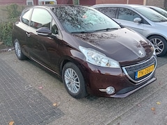 Peugeot 208 - 1.2 Vti Envy Android auto/ Apple carplay
