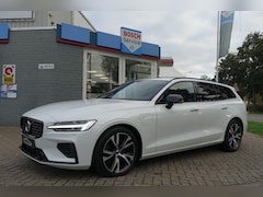 Volvo V60 - T8 Twin Engine 390pk AWD Geartronic R-Design | PANO DAK | H/K | LEDER | PILOT ASSIST | HEA
