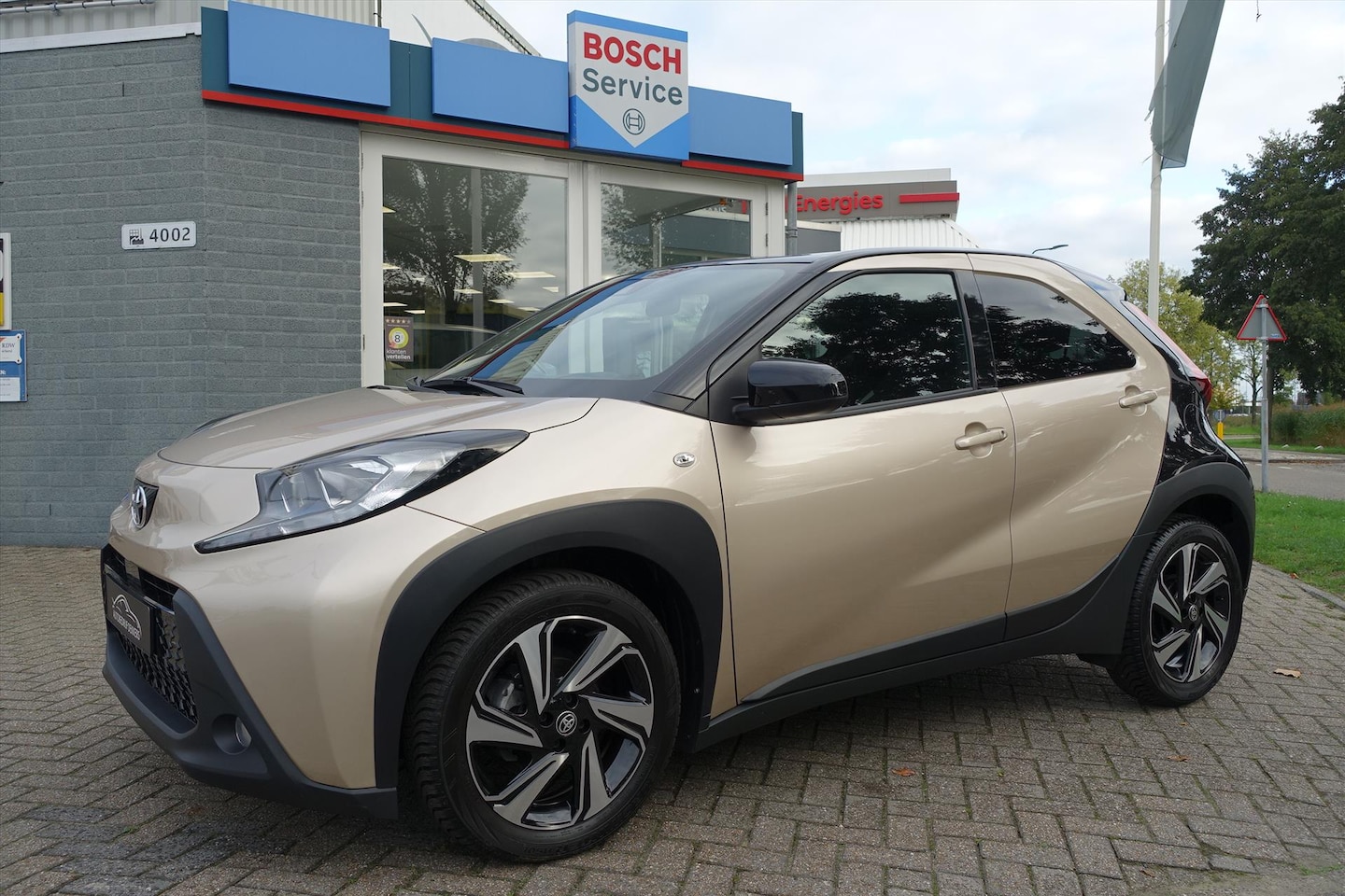 Toyota Aygo X - 1.0 VVT-i MT 72pk Pulse | CAMERA | MULTI MEDIA | LED | LMV | AIRCO - AutoWereld.nl