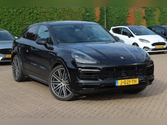 Porsche Cayenne Coupé - 3.0 E-Hybrid / Trekhaak / Panoramadak / Camera / 22'' / CarPlay / Sportdesign+Chrono / Luc