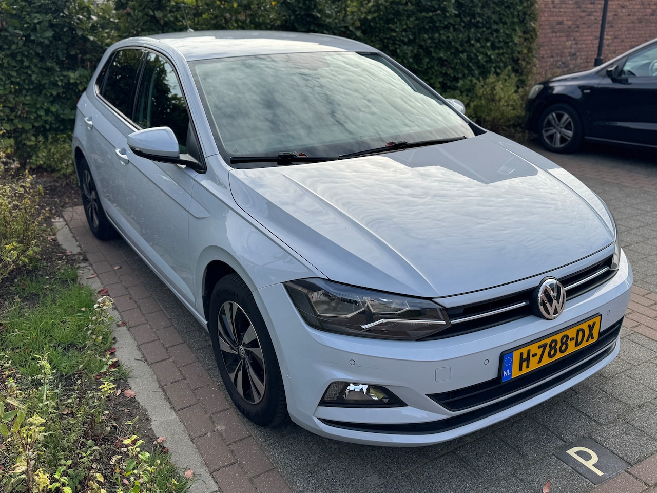 Volkswagen Polo - 1.0 TSI Comfortline Volkswagen Polo (6) Comfortline 1.0 70 kW / 95 pk TSI Hatchback 5 versn. Hand - AutoWereld.nl