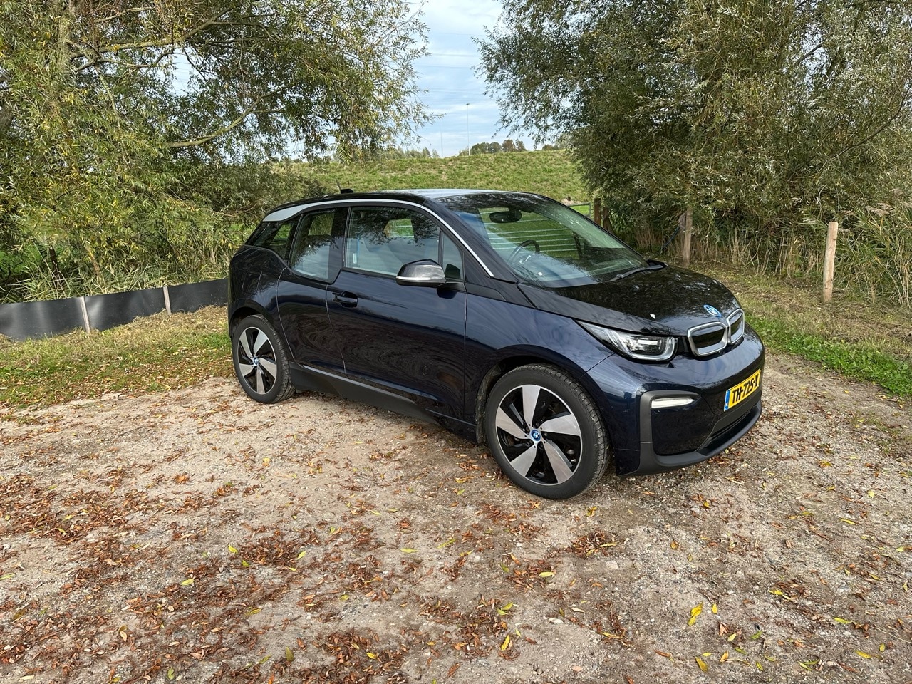BMW i3 - Basis 94Ah Actieradius 180 km / Apple CarPlay - AutoWereld.nl