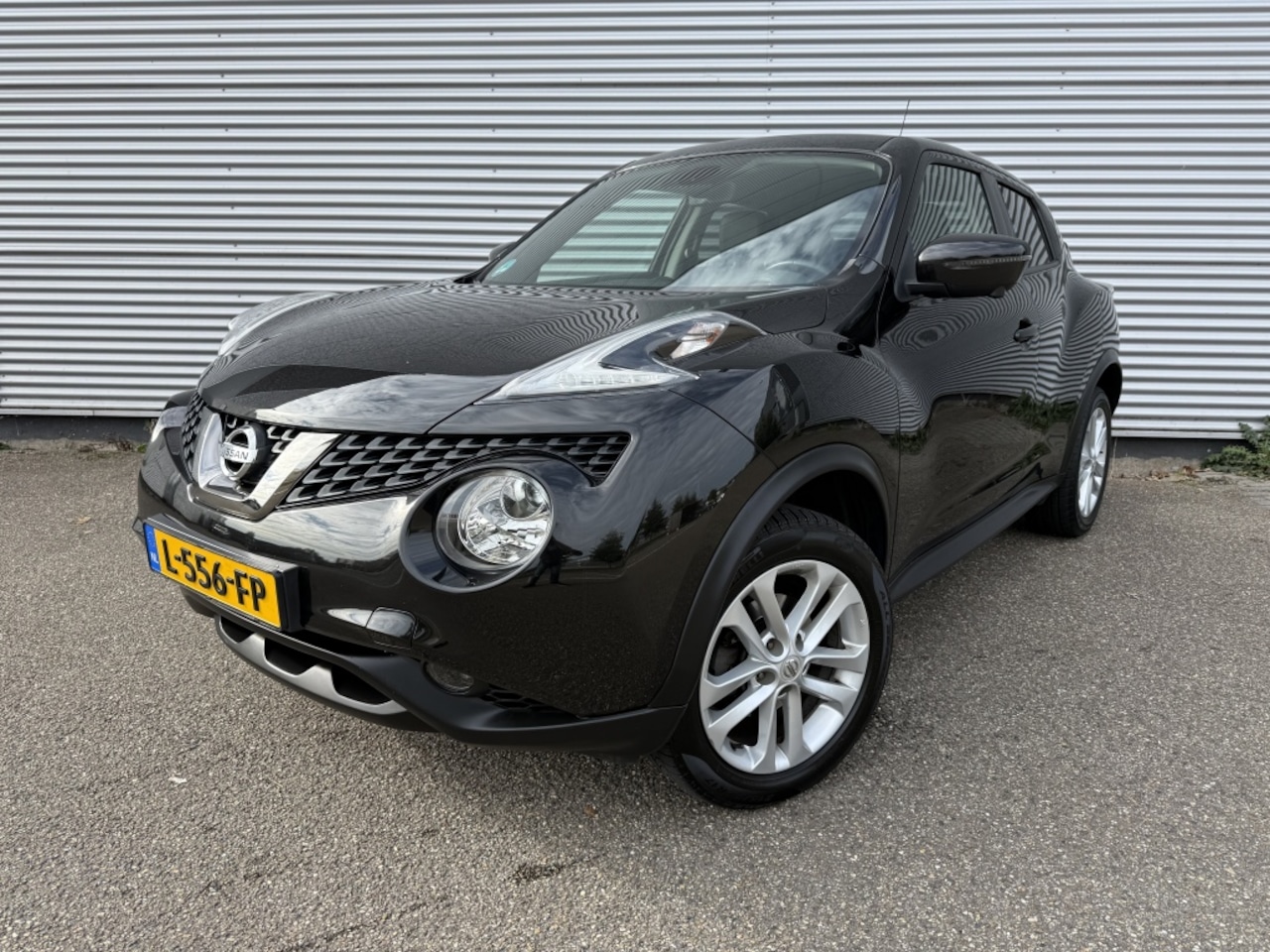Nissan Juke - 1.6 N-Connecta Automaat Cruise 360 camera keyless 17" clima stoe - AutoWereld.nl