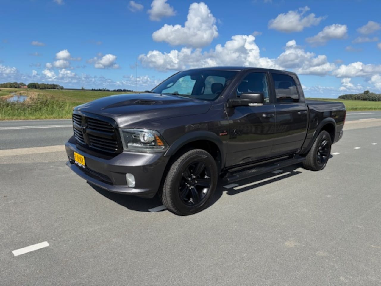 Dodge Ram 1500 - 4x4 lpg 1e eigenaar financiering v/a 350 p/m - AutoWereld.nl