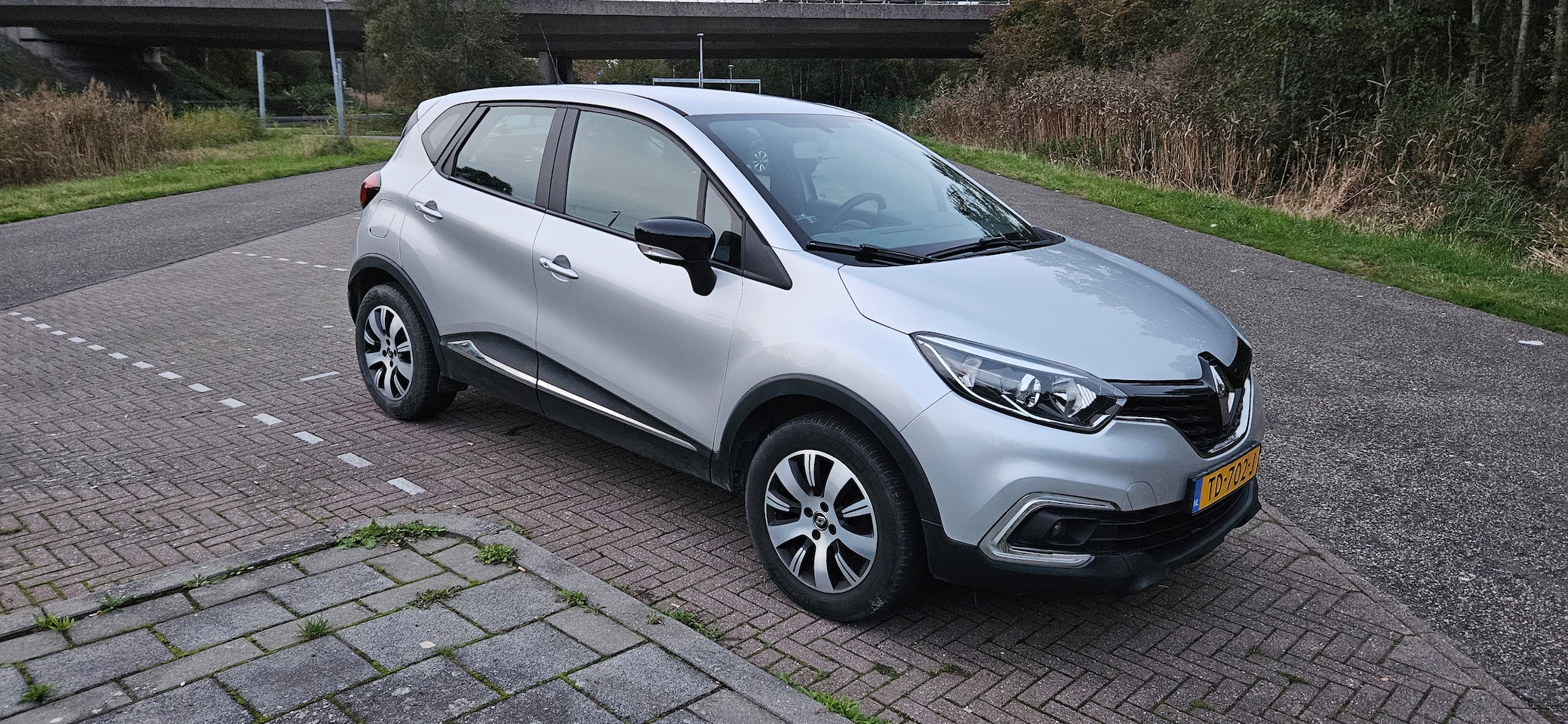 Renault Captur - 0.9 TCe Zen - AutoWereld.nl