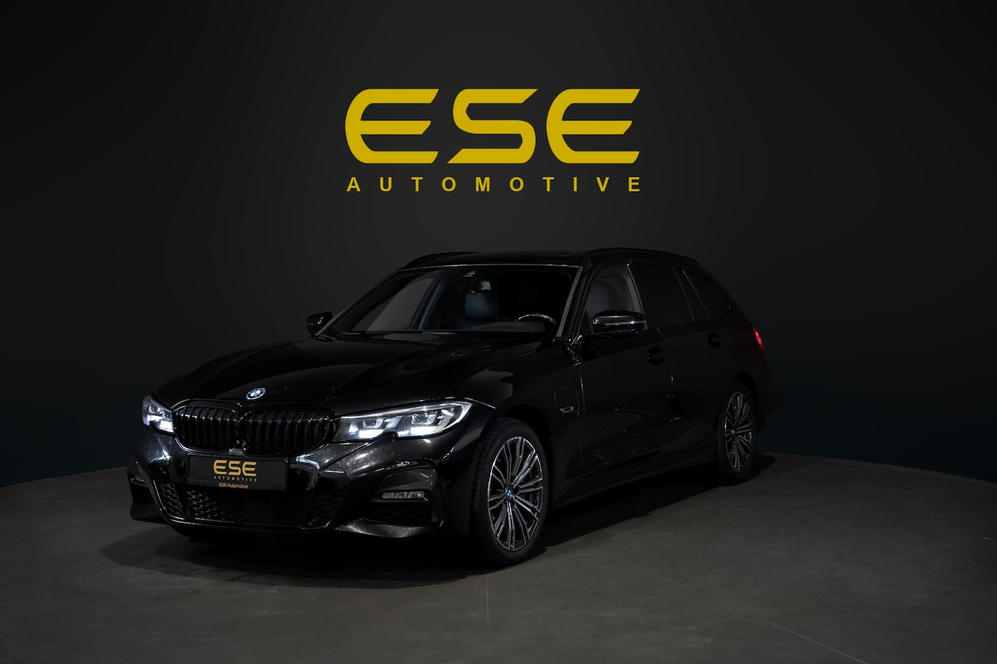 BMW 3-serie Touring - 330e M-Sport | Pano | Trekhaak | 360 camera - AutoWereld.nl