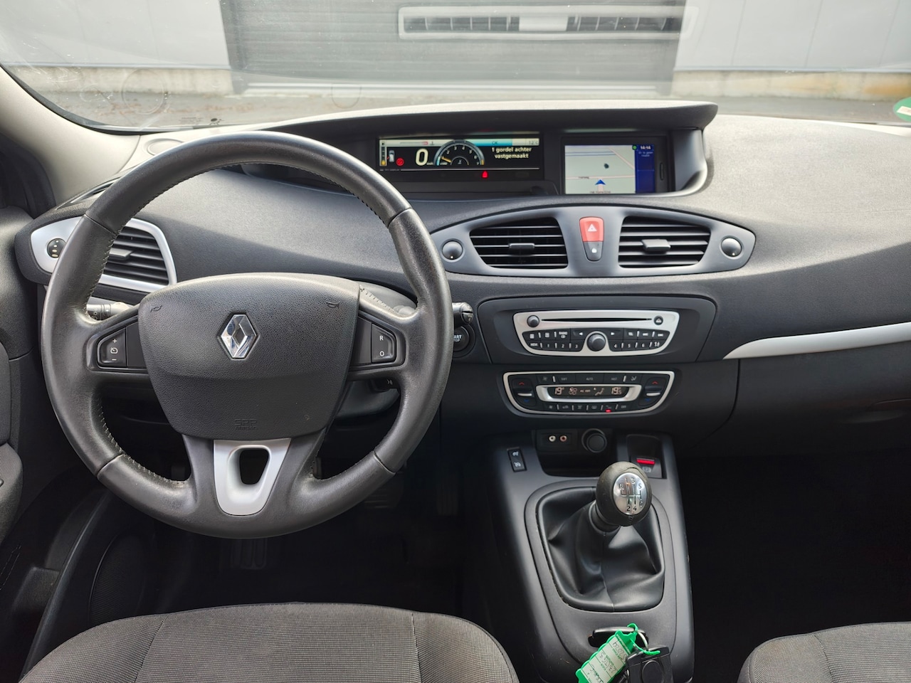 Renault Scénic - 1.4 TCE Celsium - AIRCO - ZUINIG - RUIME AUTO - AutoWereld.nl