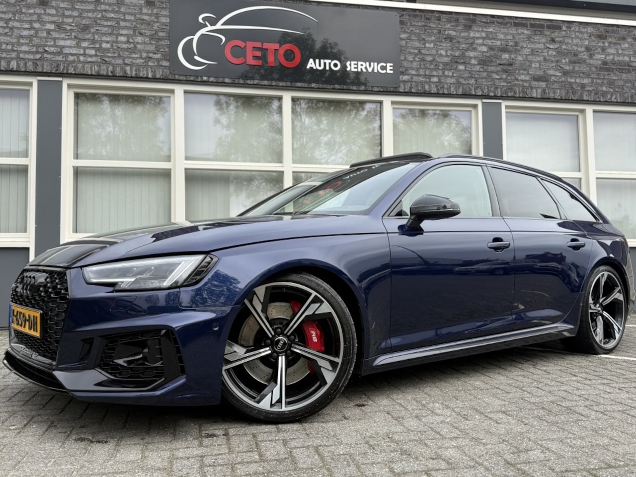 Audi A4 Avant - 2.9 TFSI RS4 q. PL+ Massage Pano VOL - AutoWereld.nl
