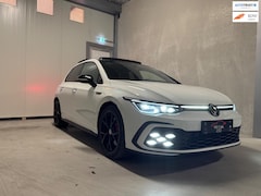Volkswagen Golf - 8 2.0 TSI GTI Panorama| H&K | Matrix | Head up display| Black Style