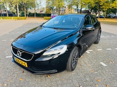 Volvo V40 - 2.0 T3 Momentum