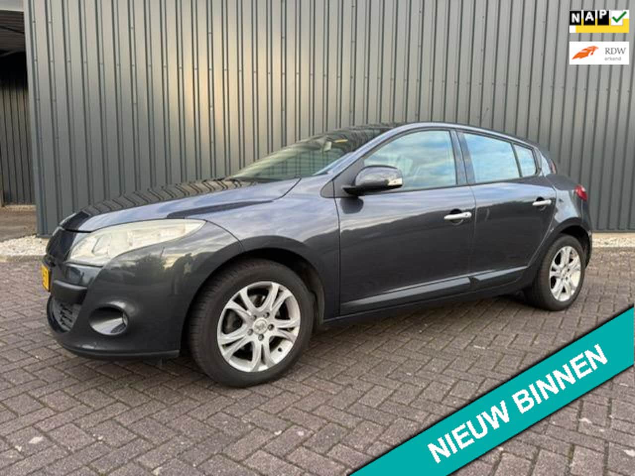 Renault Mégane - 1.4 TCe Dynamique 1.4 TCe Dynamique (TREKHAAK + SCHUIFDAK + AIRCO + NAVI) - AutoWereld.nl