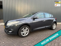 Renault Mégane - 1.4 TCe Dynamique (TREKHAAK + PANO DAK + AIRCO + NAVI)