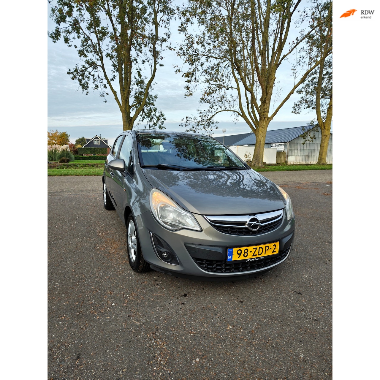 Opel Corsa - 1.2-16V Anniversary Edition NETTE AUTO - VOLLEDIG ONDERHOUDEN - CRUISE CONTROL - AIRCO - AutoWereld.nl