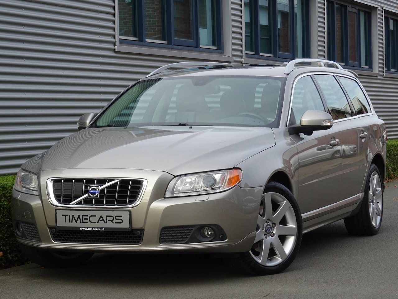 Volvo V70 - 3.2 Summum Xenon Stoelkoeling Blis Full Option - AutoWereld.nl