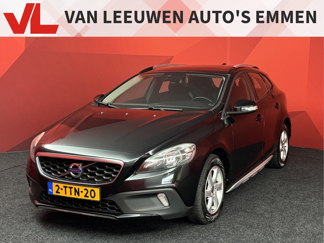 Volvo V40 Cross Country - 1.6 D2 Kinetic | Navi | Cruise | Trekhaak | APK 15-10-2026 | - AutoWereld.nl