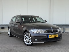BMW 1-serie - 118i High Executive|88Dkm NAP|Xenon|Ketting Verv.|Cruise|HiFi|Uniek