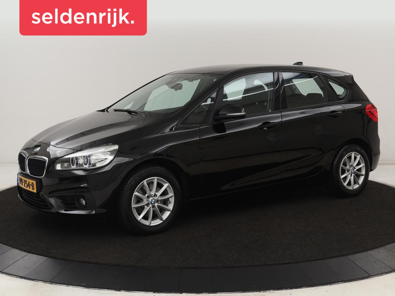 BMW 2-serie Active Tourer - 218i Corporate Lease High Executive | Leder | Cruise Control | Stoelverwarming | Head-up | - AutoWereld.nl