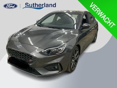 Ford Focus - 2.3 EcoBoost ST-3 280pk | Winter Pack | Adaptive LED | Bang&Olufsen | Achteruitrijcamera |