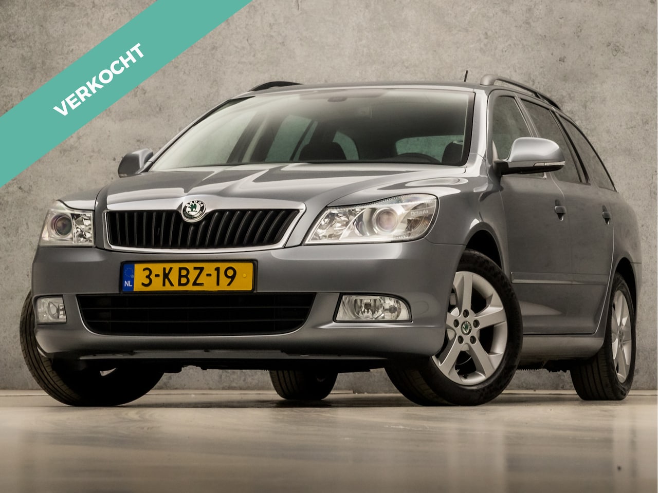 Skoda Octavia Combi - 1.2 TSI Sport (NAVIGATIE, CLIMATE, NAP, STOELVERWARMING, BLUETOOTH, SPORTSTOELEN, GETINT G - AutoWereld.nl