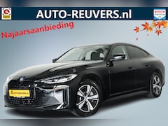 BMW i4 - eDrive40 84 kWh / Navigatie / Carplay / LED / Camera / 4S banden