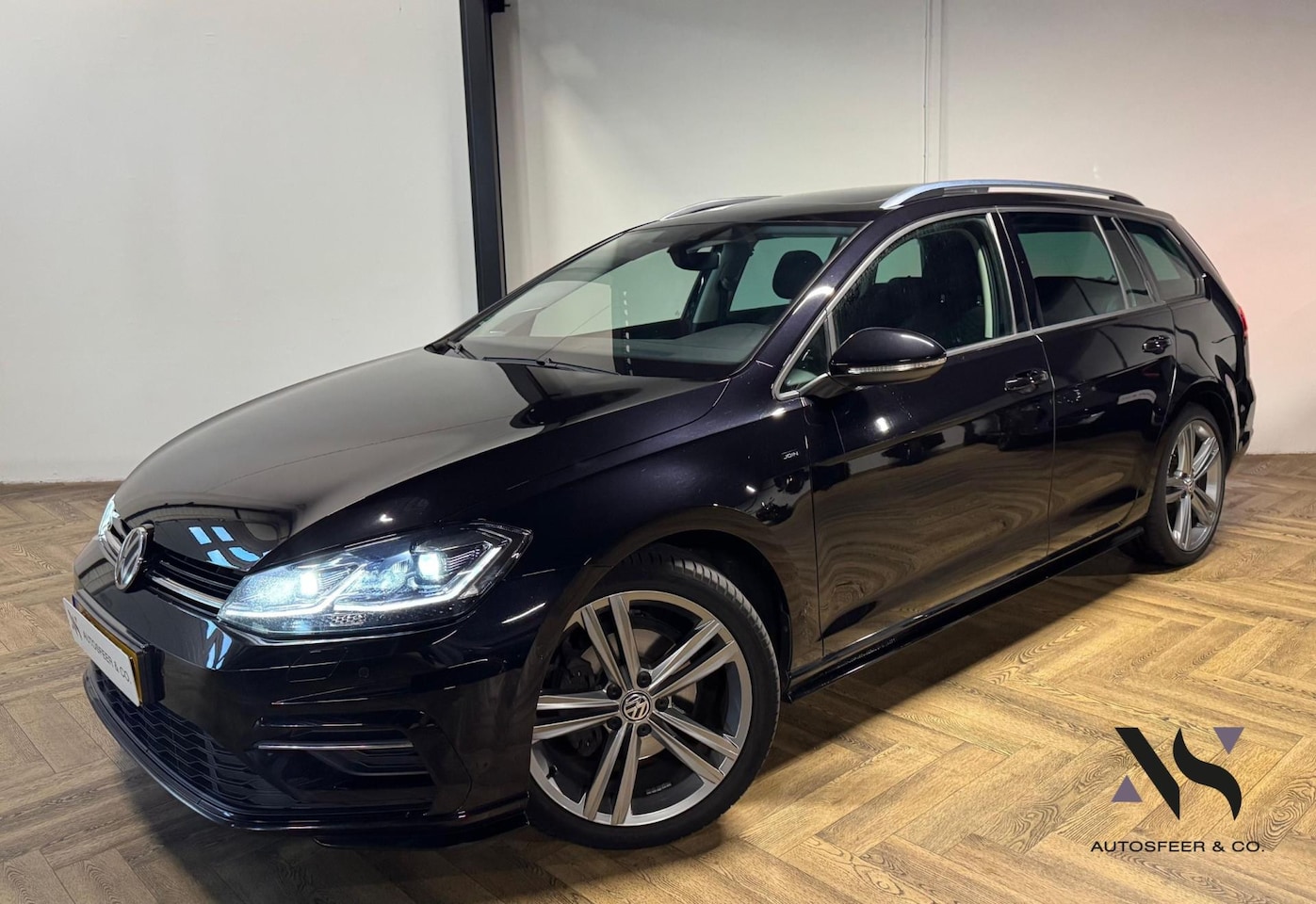 Volkswagen Golf Variant - 1.5 TSI Highline PANO CAM - AutoWereld.nl