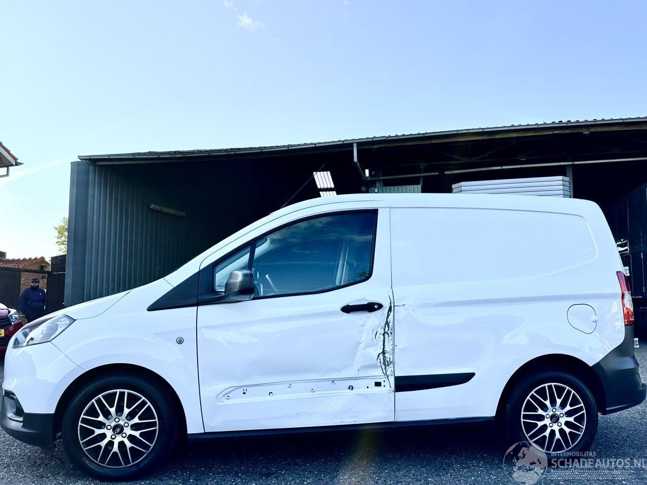 Ford Transit Courier - 1.0T 101pk 6-bak euro.6 2023 EcoBoost Trend S&S - 2023 - nap - navi - airco - cruise - sto - AutoWereld.nl