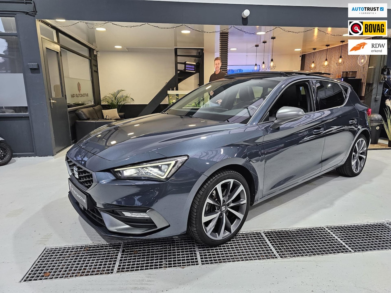 SEAT Leon - 1.4 TSI eHybrid PHEV FR|Pano|Sfeer|Memory|Trekhaak|Camera|ACC|FULL OPTIONS - AutoWereld.nl