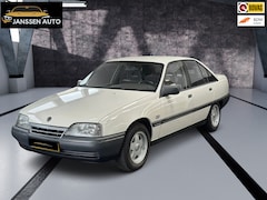 Opel Omega - 1.8i LS | Originele topstaat | Lage Km stand | Oldtimer | Gedocumenteerd
