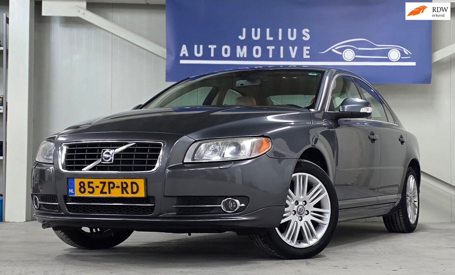 Volvo S80 - 2.4 D5 Volledig Onderhouden Trekhaak Garantie APK 10-2026! - AutoWereld.nl