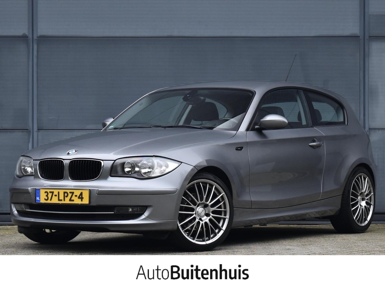 BMW 1-serie - 118d Corporate Business Line|KEYLESS START|CLIMATE|ELEK.PAKKET|LM VELGEN - AutoWereld.nl