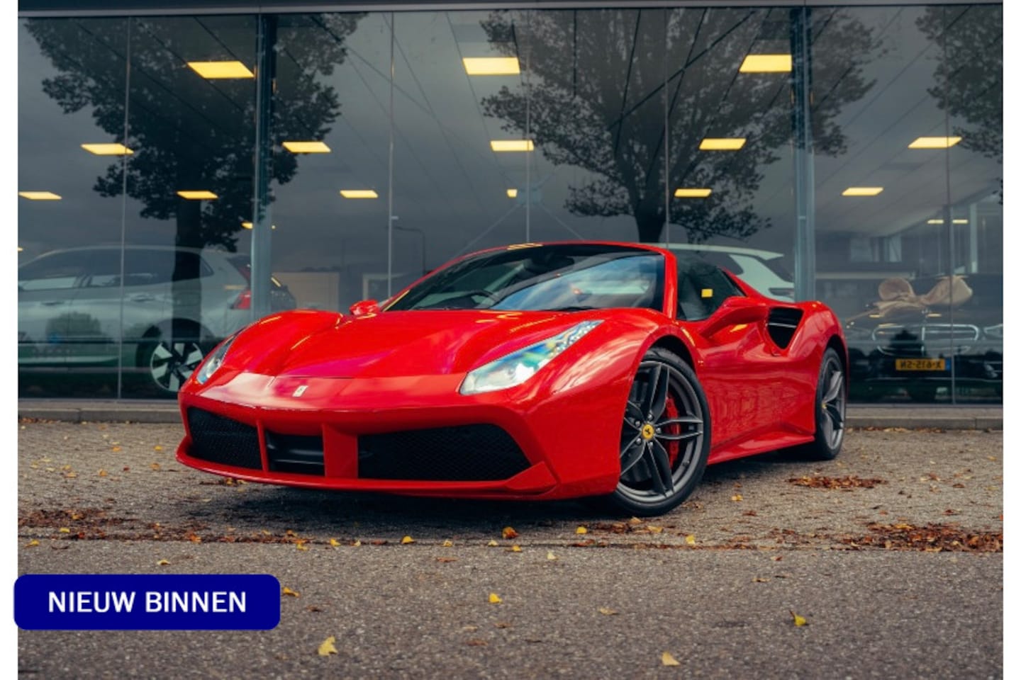 Ferrari 488 - 3.9 Spider HELE ** NL geleverd ** Atelier ** Carbon ** Titanium Exhaust ** 360 Camera ** S - AutoWereld.nl