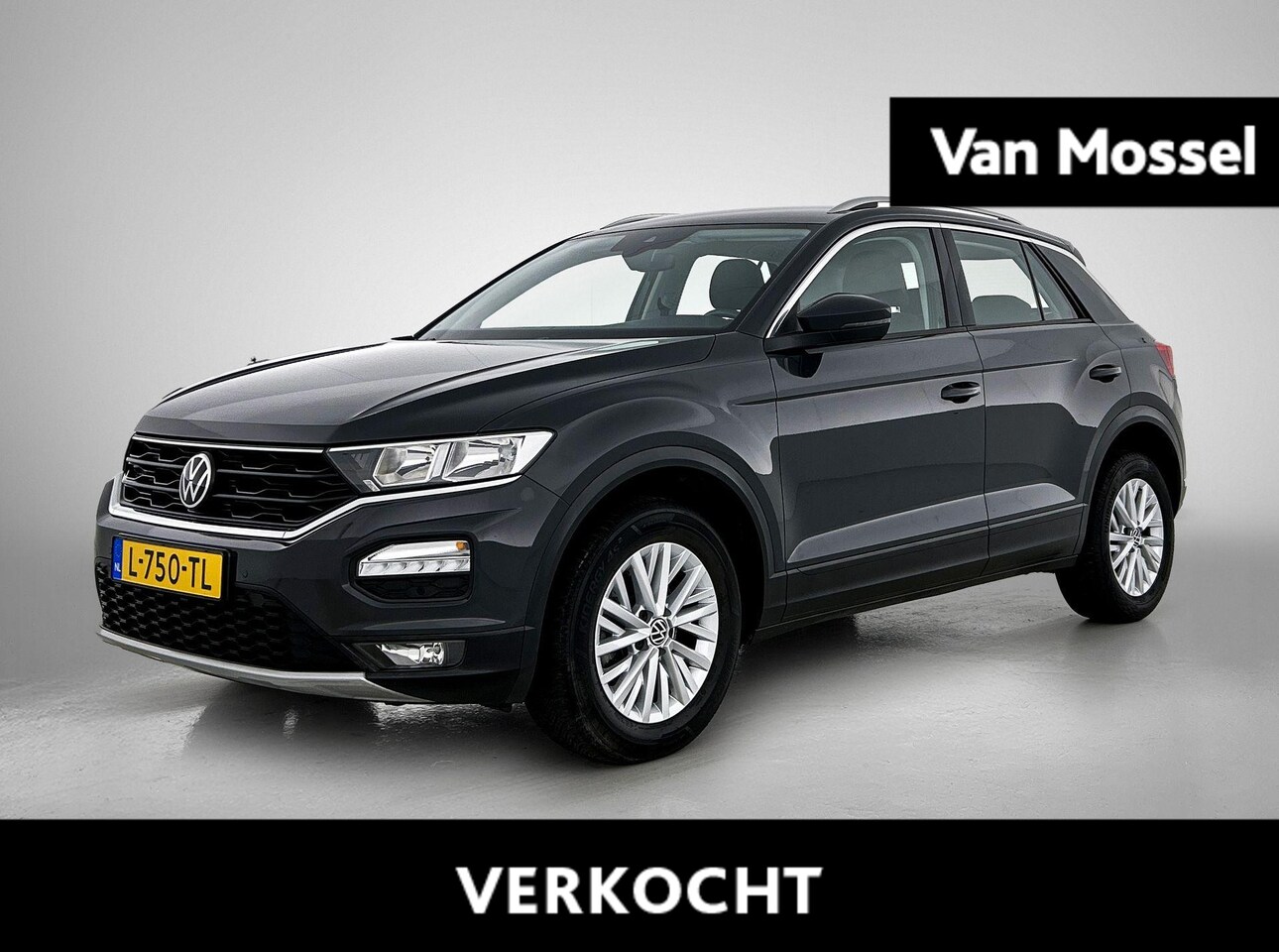 Volkswagen T-Roc - 1.0 TSI Style Business | 115 PK | All Season Banden | Parkeersensoren | Navigatie | Climat - AutoWereld.nl