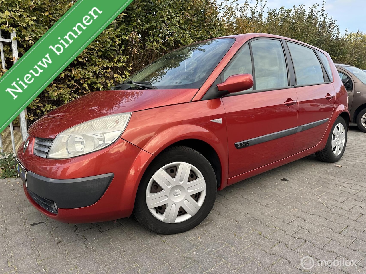 Renault Scénic - 2.0-16V / Dynamique Luxe / Automaat / Zeer netjes / - AutoWereld.nl
